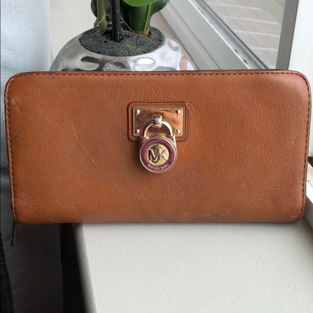 🎈 5/25 Michael Kors Wallet